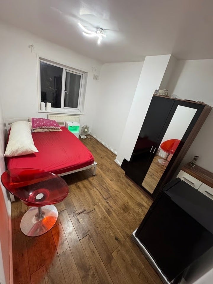 Room Waterbeach Road in Greater London
