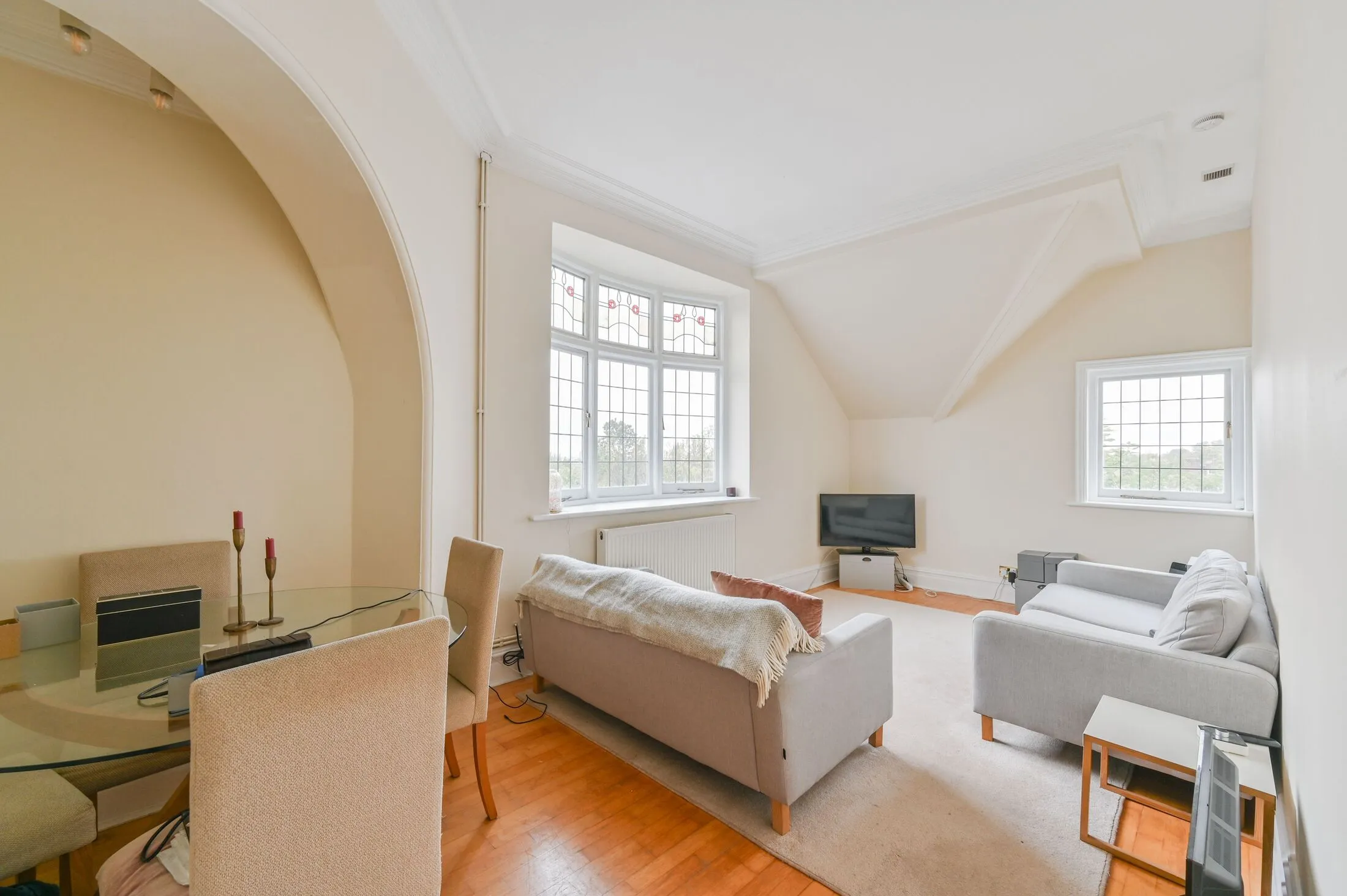 Flat Drewstead Road in Greater London