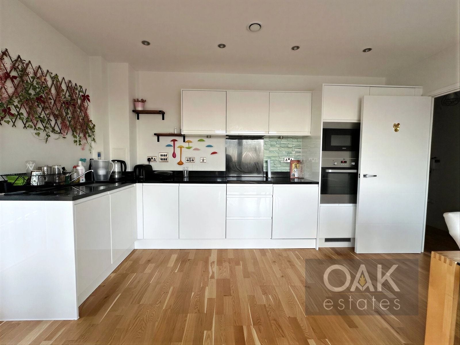 Flat Hampden Road in Greater London