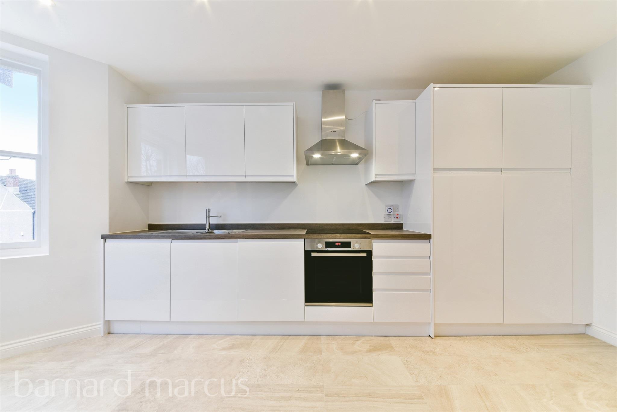 Flat Park Lane in Greater London