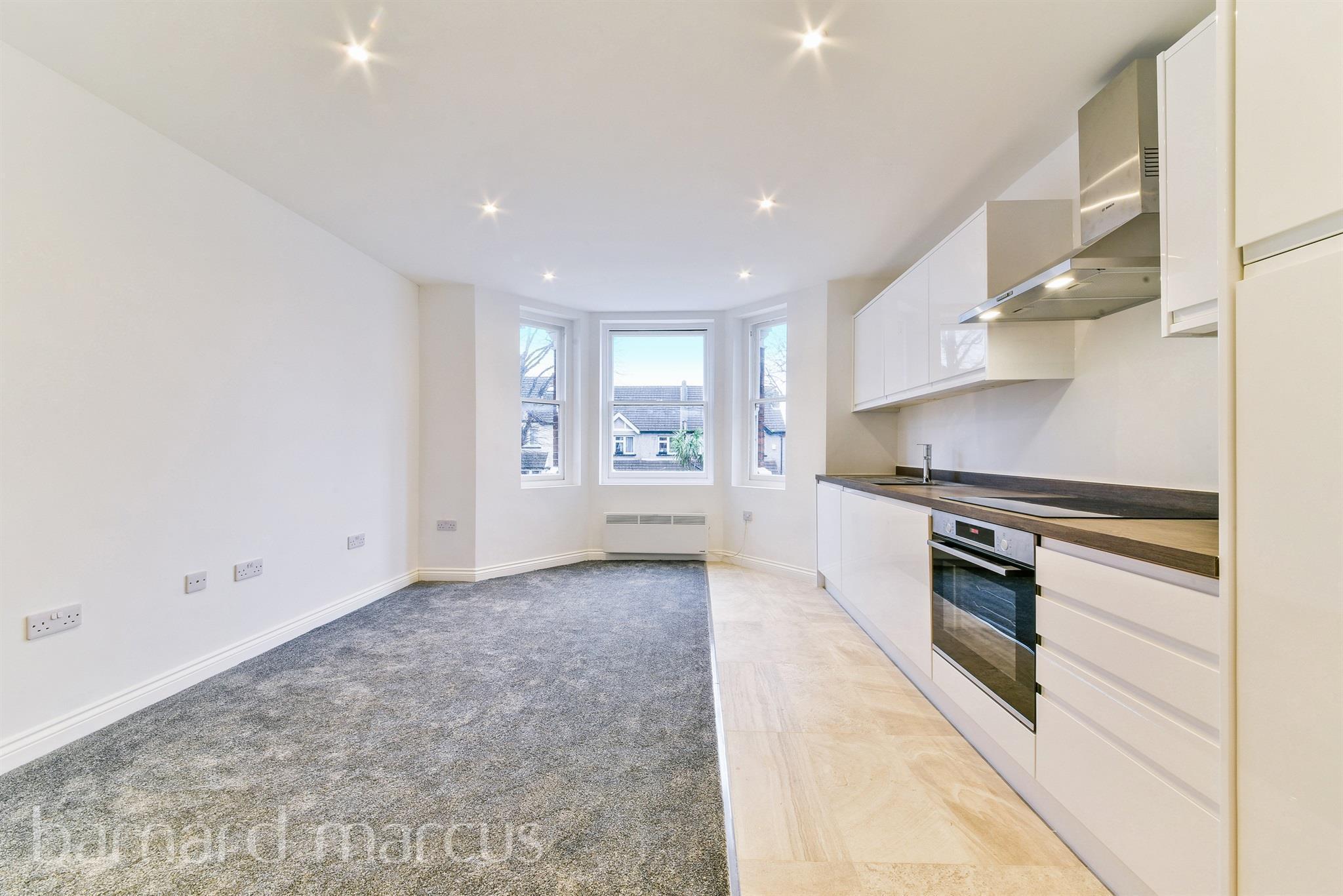 Flat Park Lane in Greater London