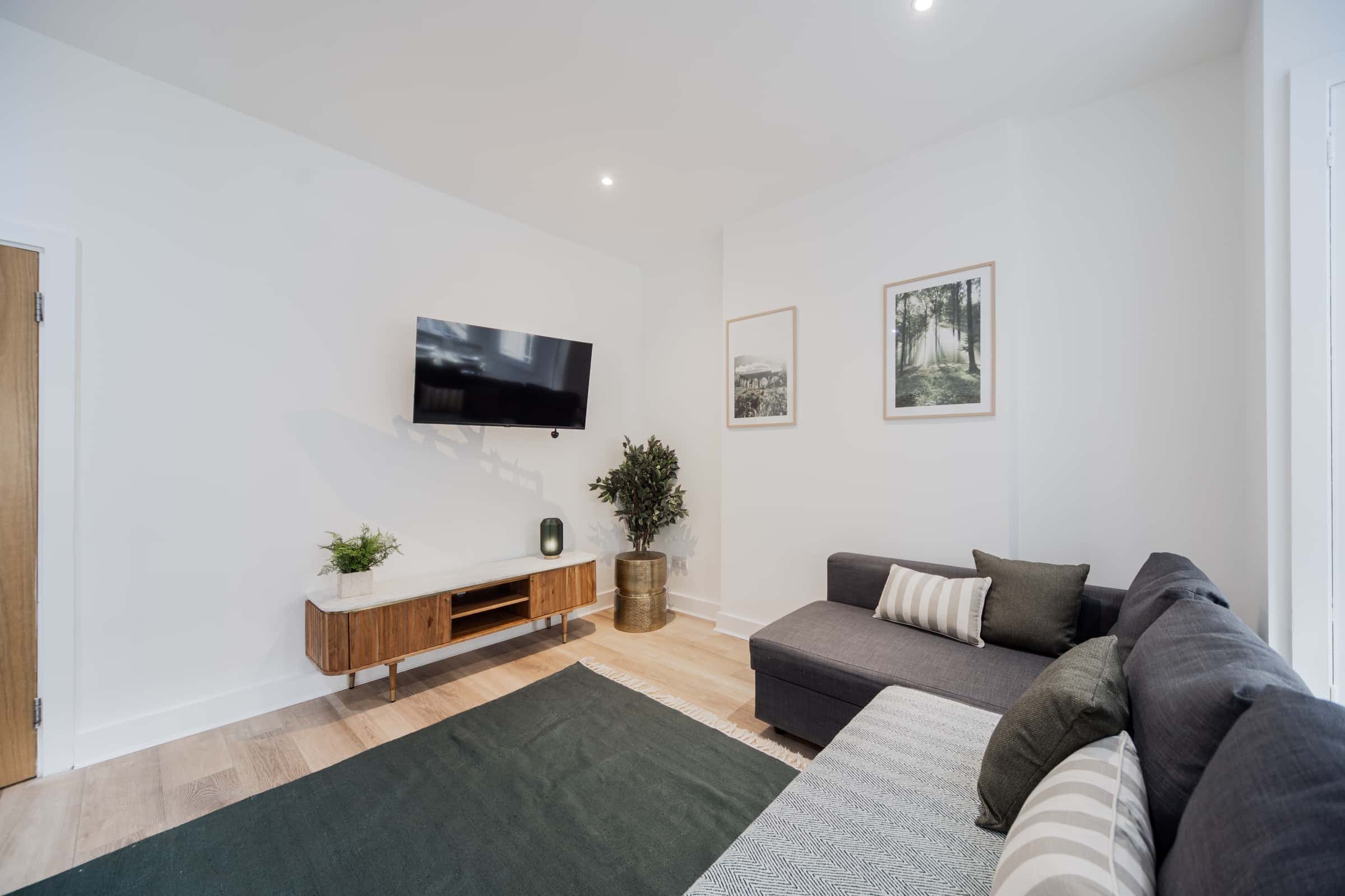 Flat Nevern Place in Greater London