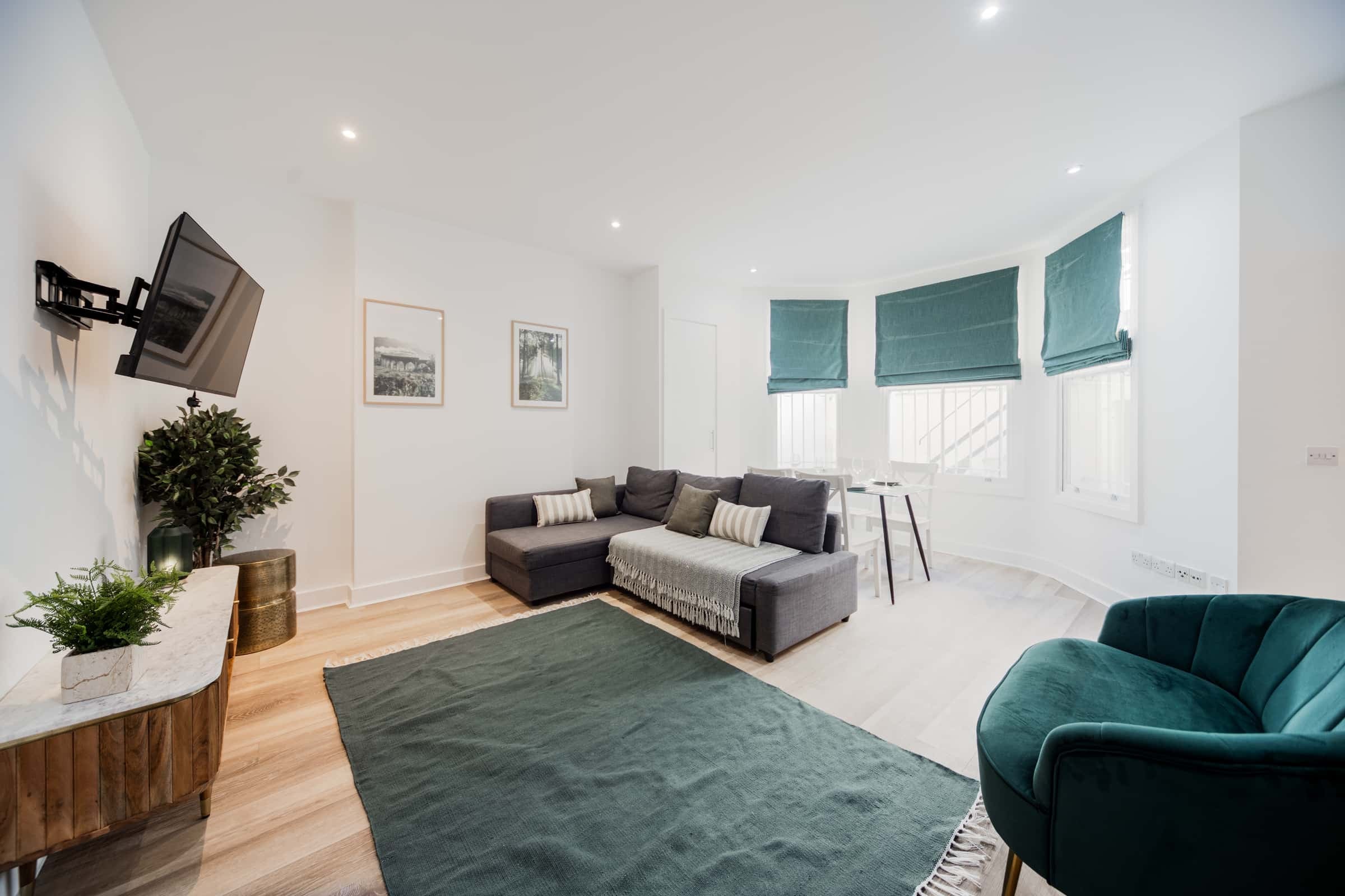 Flat Nevern Place in Greater London