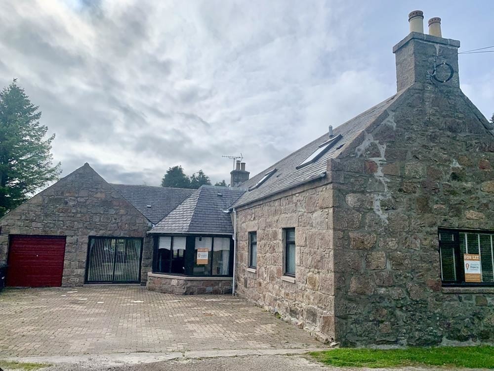 House Tollohill Crescent in Aberdeen