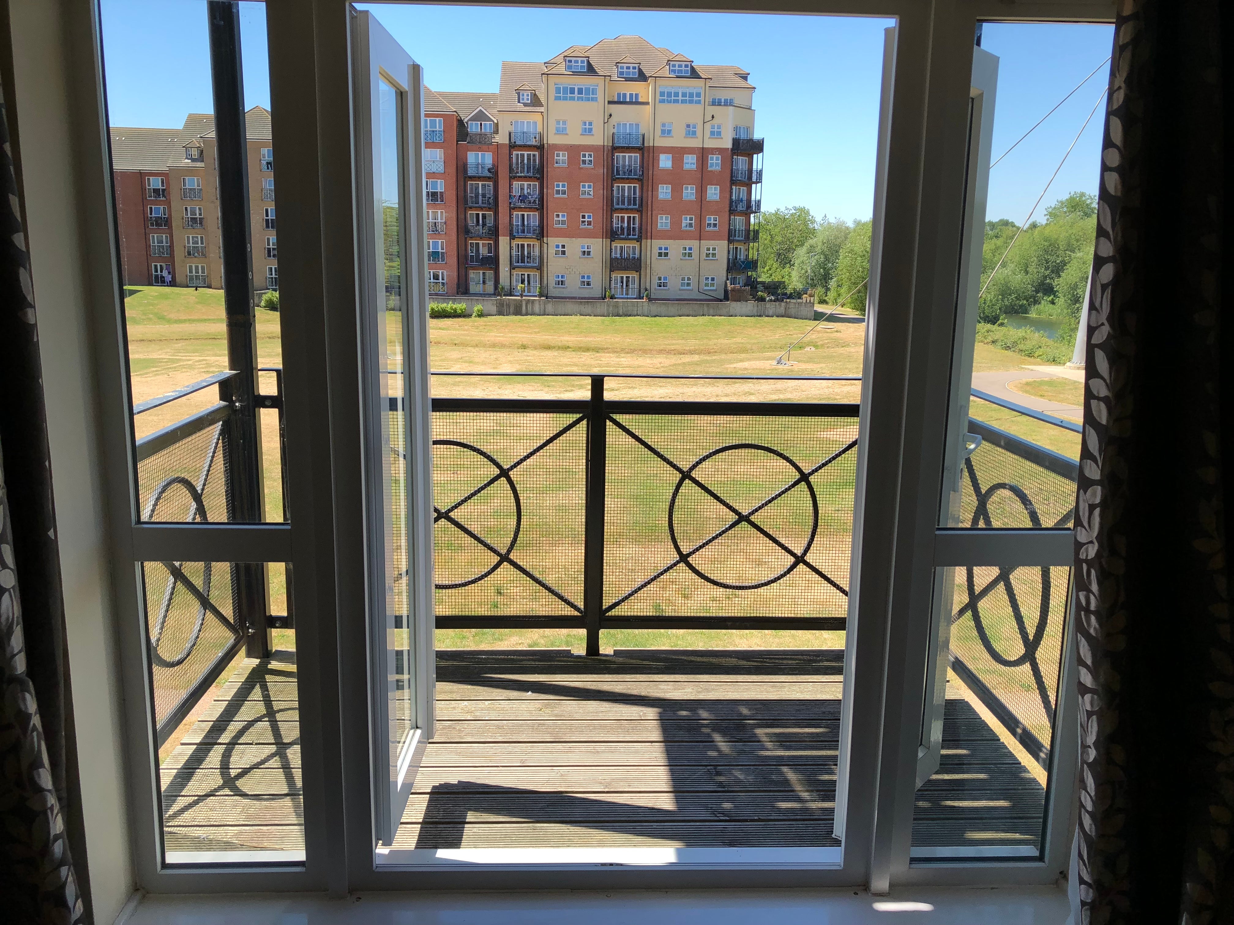Flat Palgrave Road in Bedford