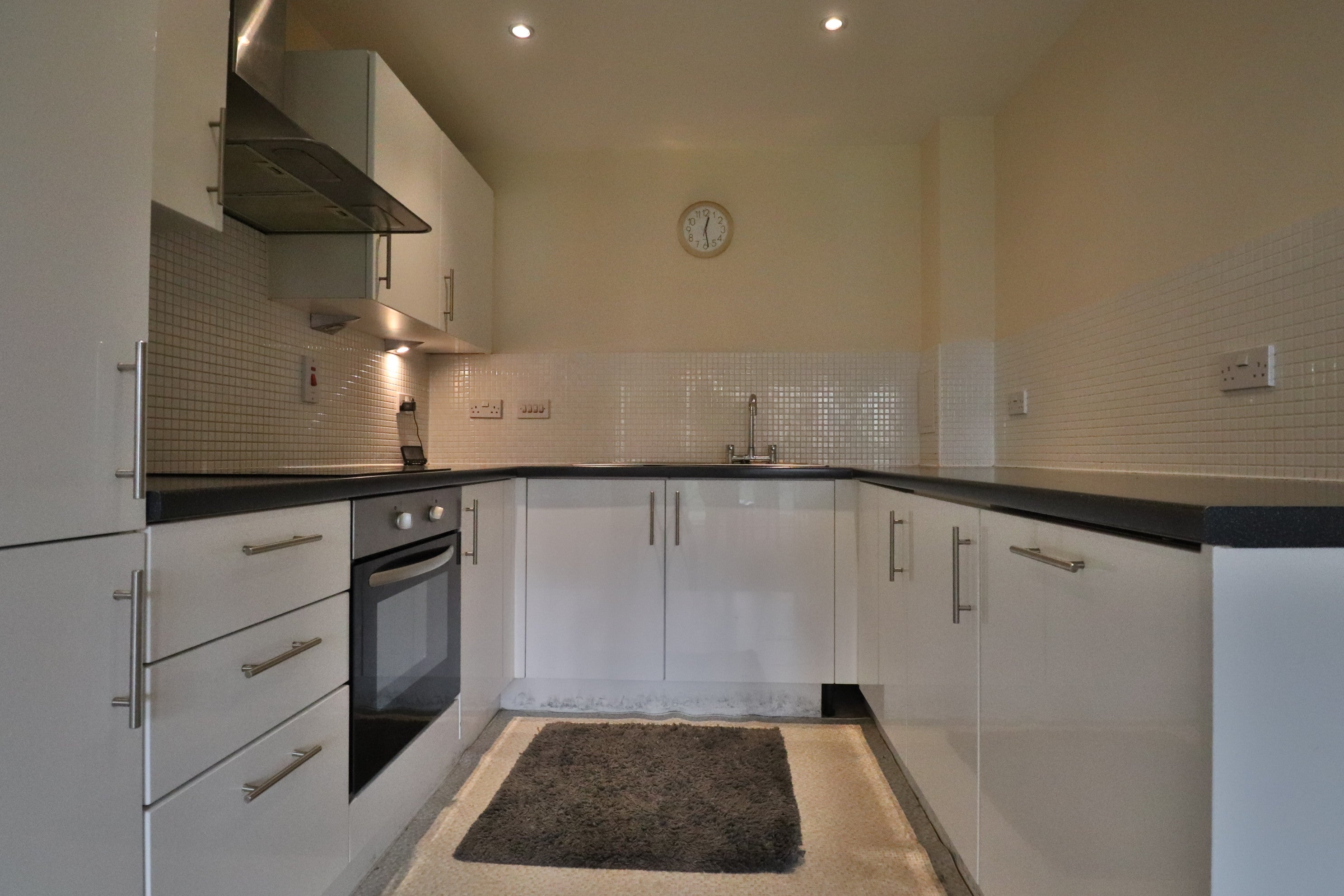 Flat Palgrave Road in Bedford