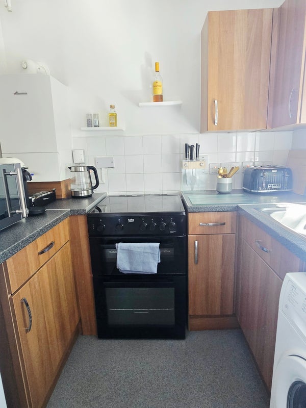 Flat Heath Road in Greater London