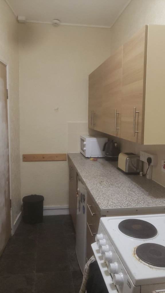 Flat Restalrig Road South in City of Edinburgh