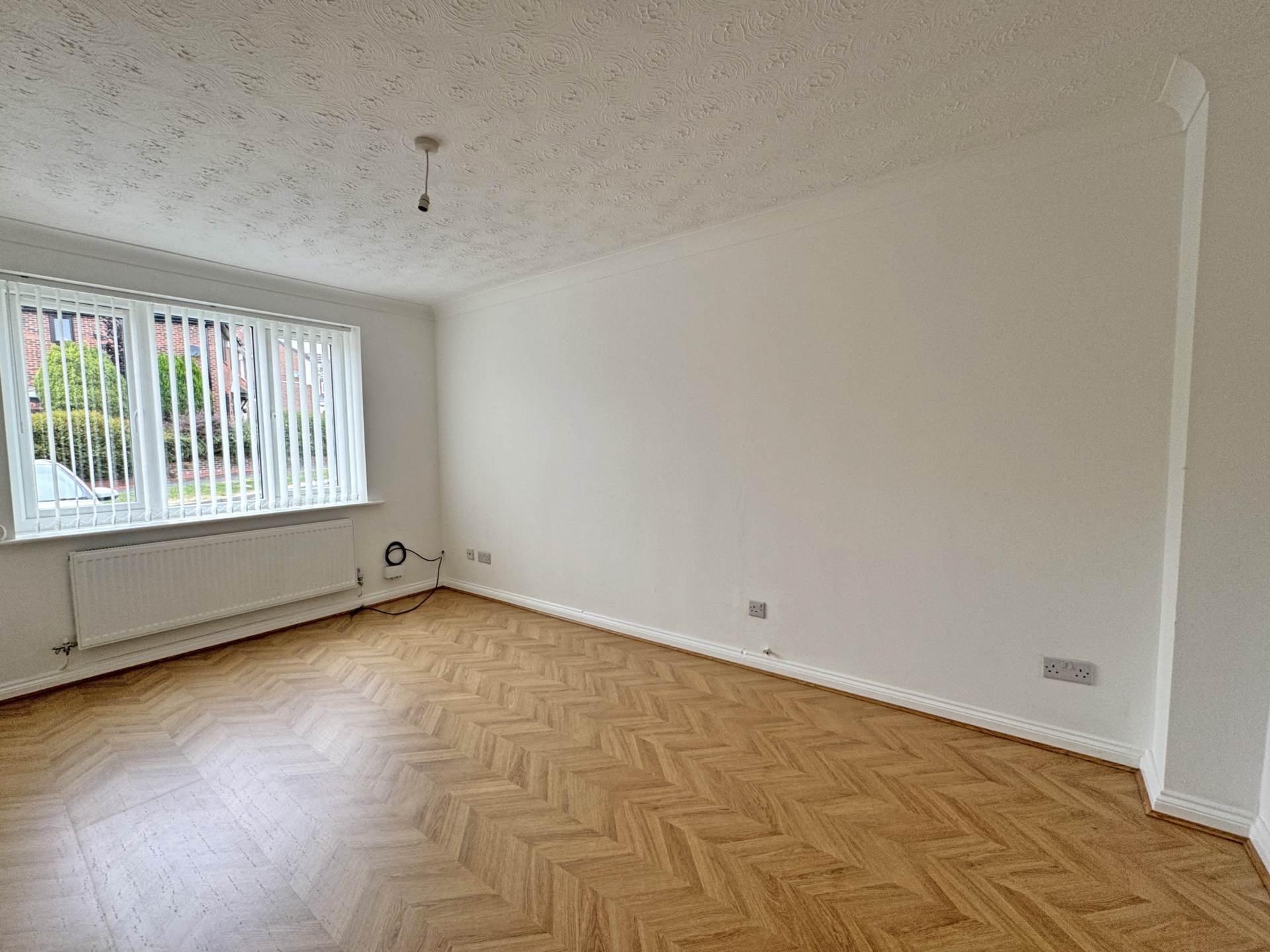 House Canisp Close in Chadderton