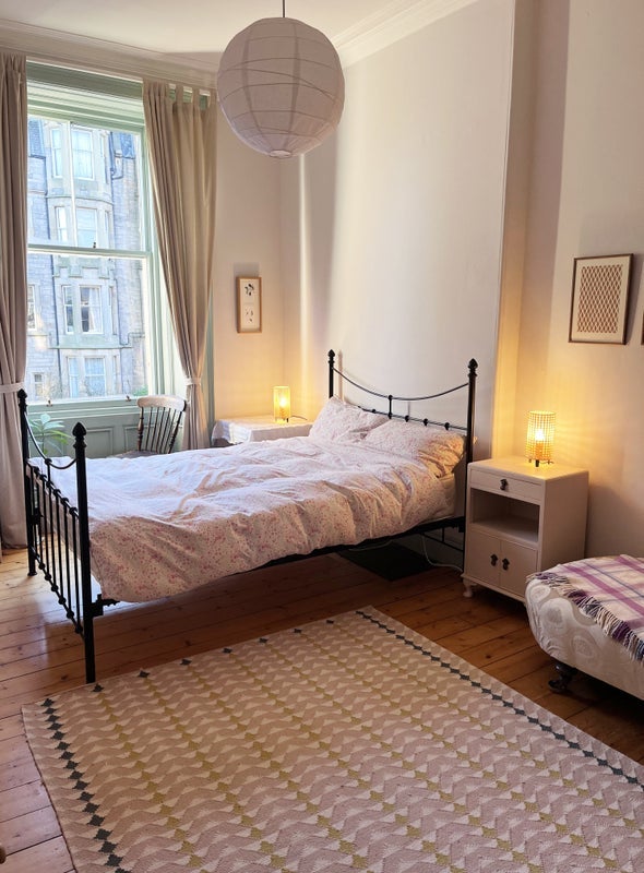 Room Spottiswoode Street in City of Edinburgh