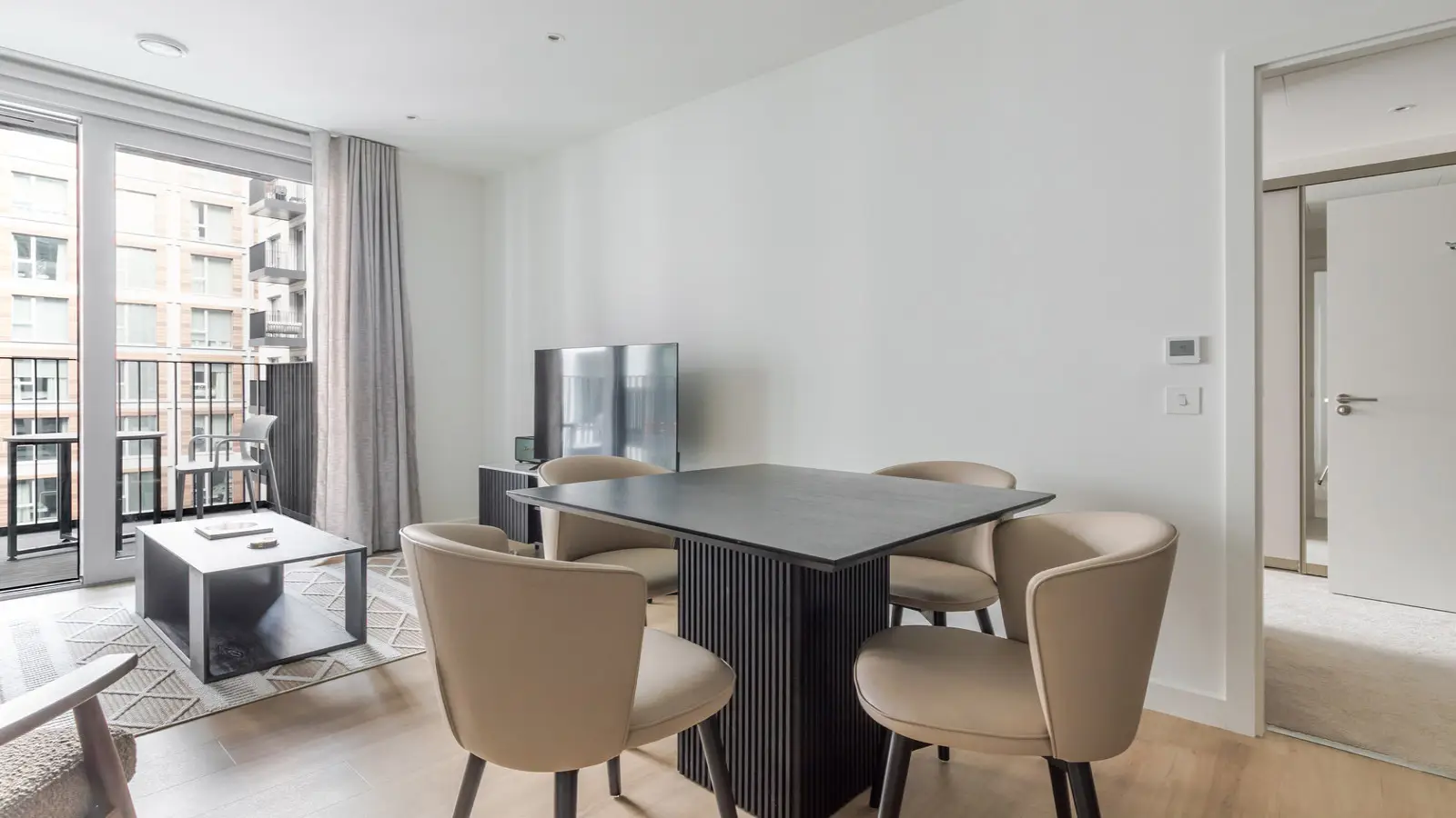 Flat Moat Street in Greater London
