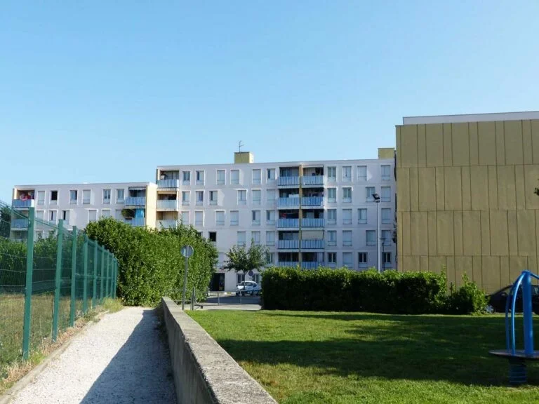 Appartement Boulevard Pierre et Marie Curie à Pierrelatte