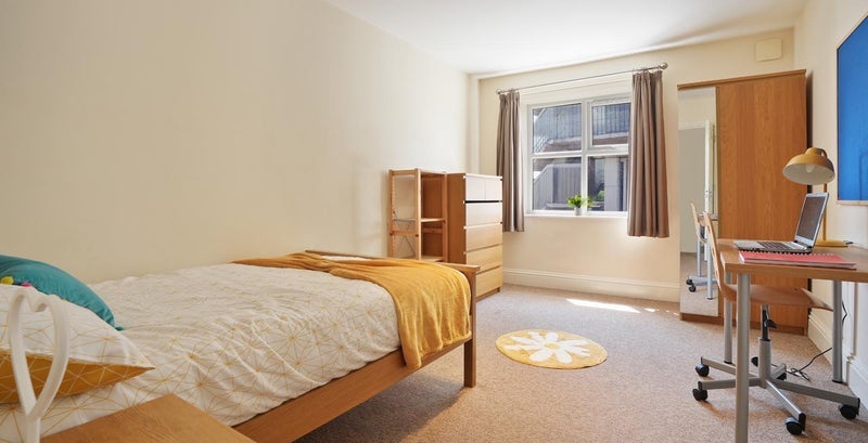 Room Hodgson Street in Sheffield