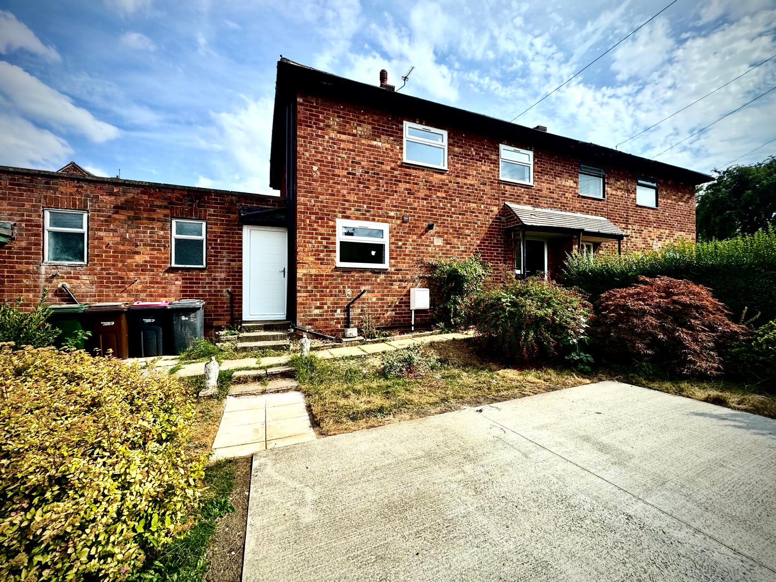 House Pear Tree Avenue in Rotherham
