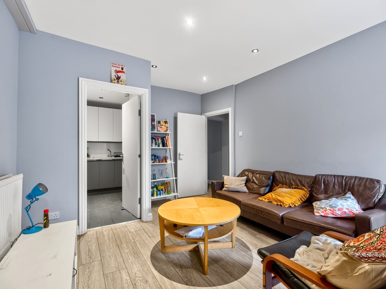 Flat Amhurst Road in Greater London