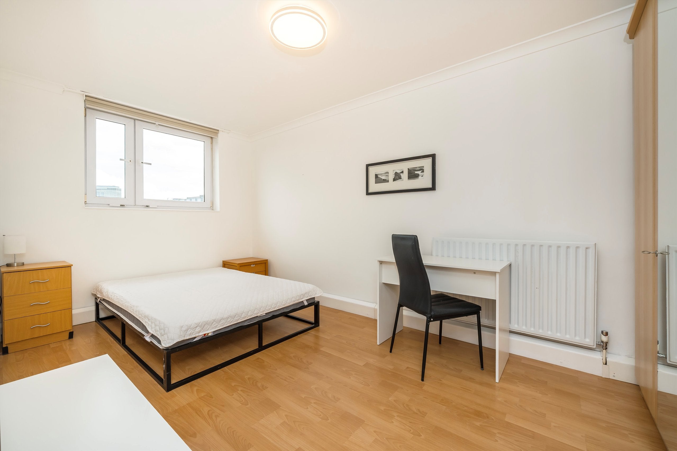 Flat Semley Place in City of Westminster