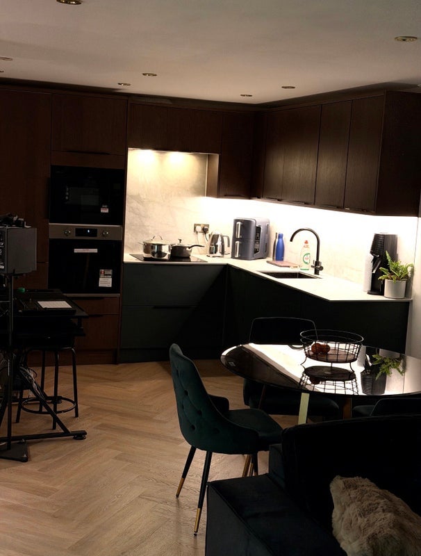 Flat Jardine Road in Greater London