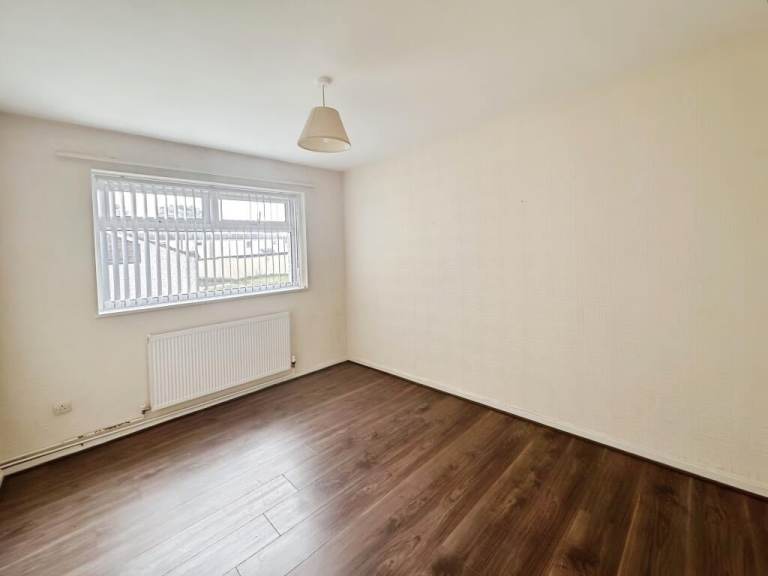 Flat Lupton Street in Leeds