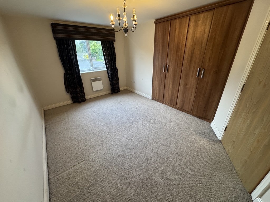 Flat Radcliffe Road in Bolton