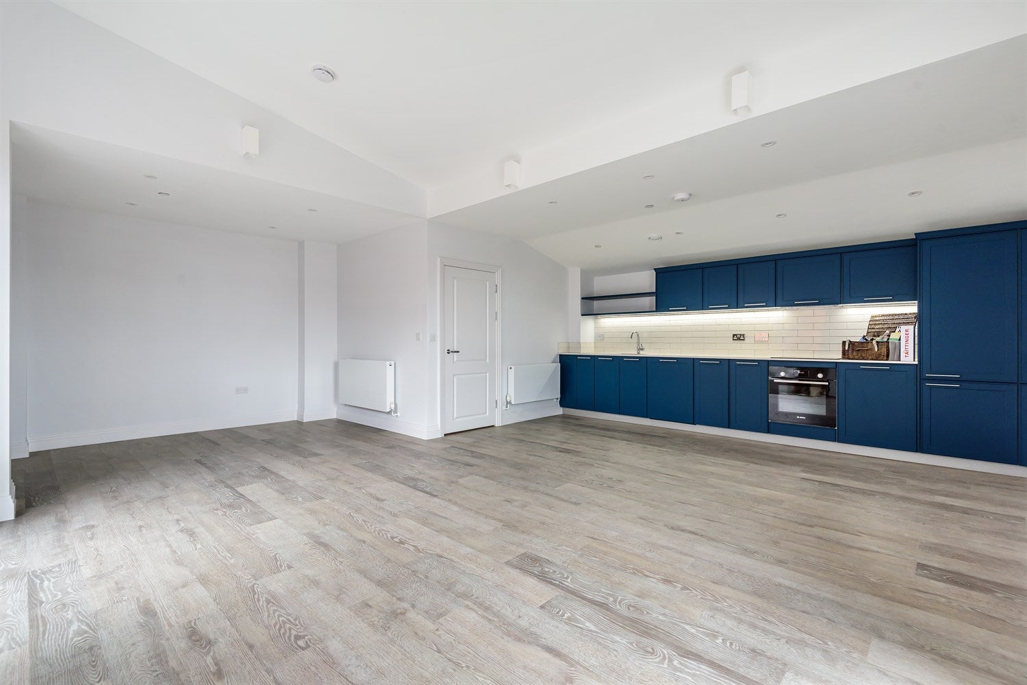 Flat Joseph Huntley Walk in Reading
