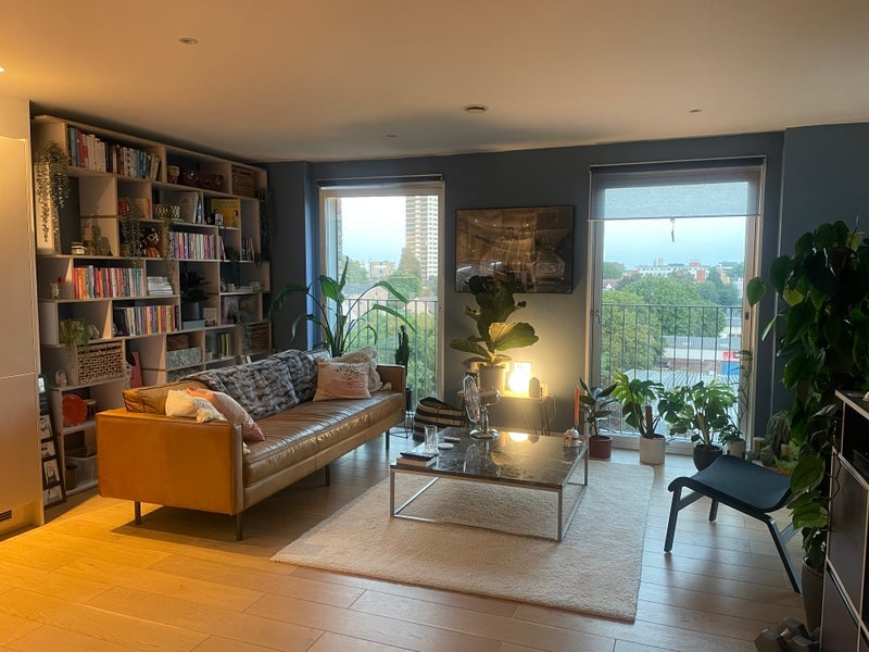 Room Leyton Road in Greater London