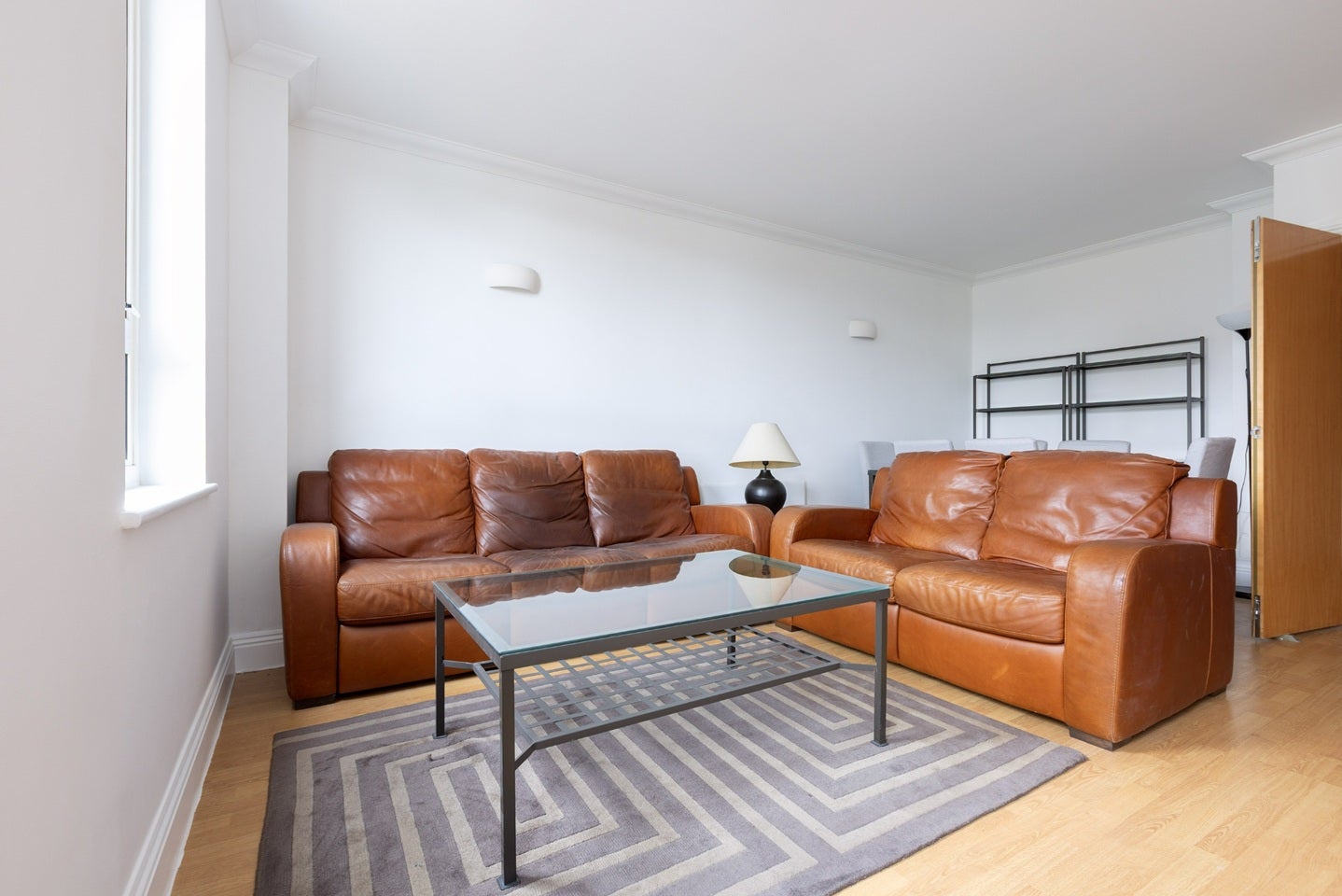 Flat Lanark Square in Greater London