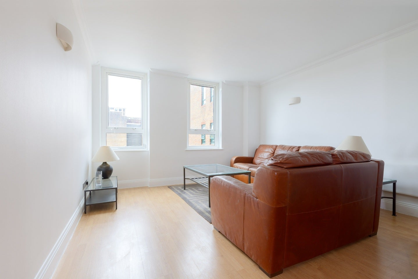 Flat Lanark Square in Greater London