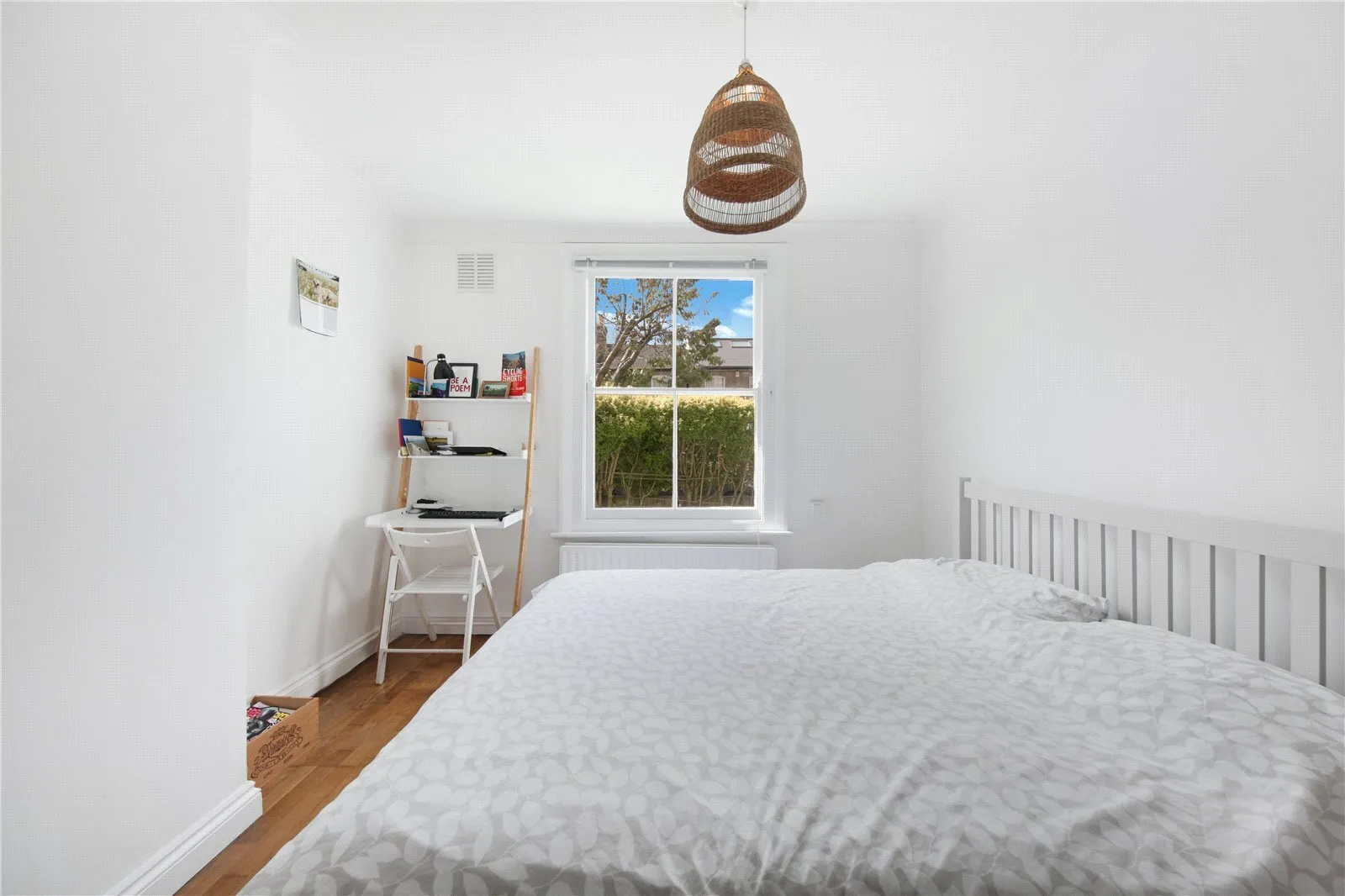 Flat Archdale Road in Greater London