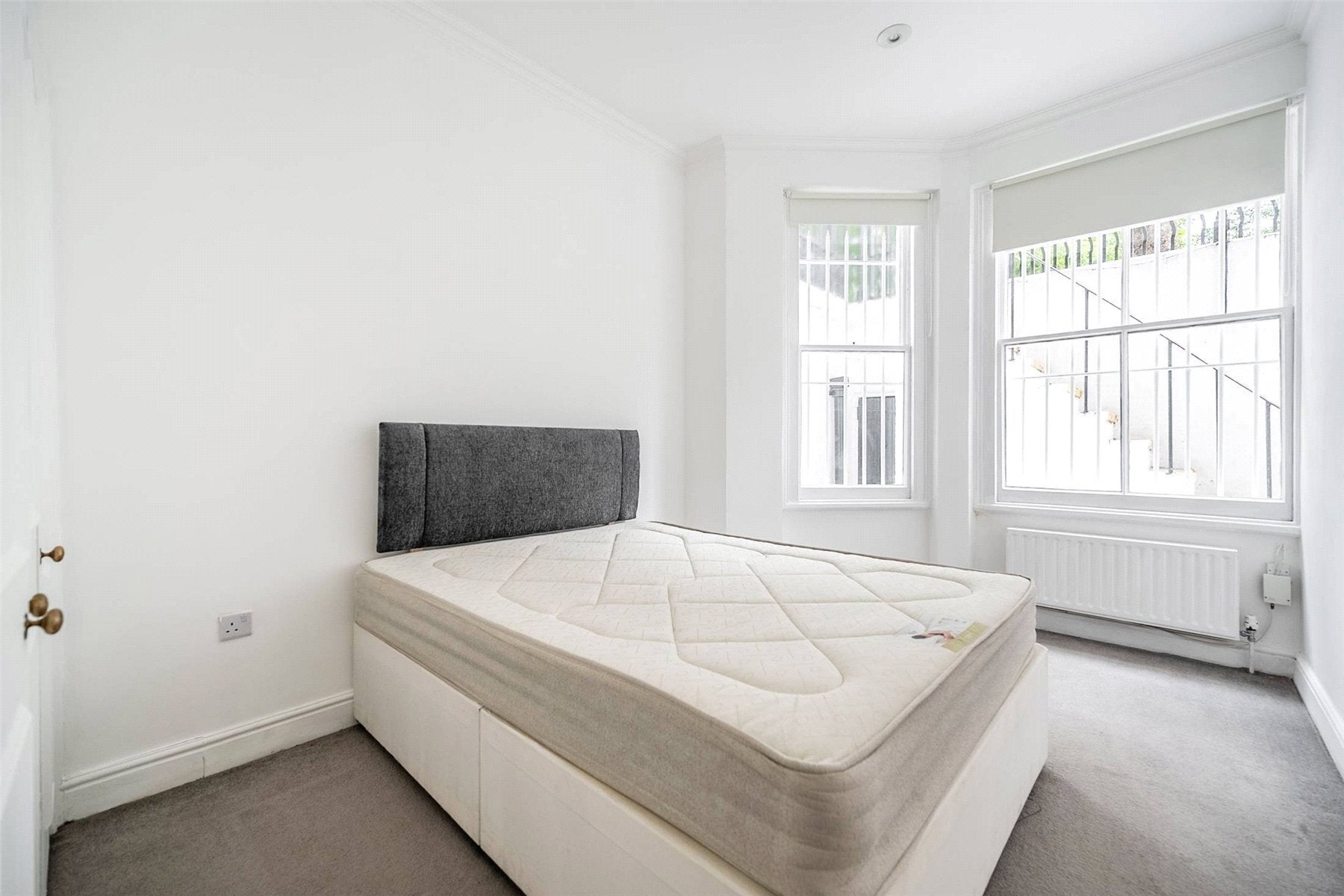 Flat Cranley Gardens in Greater London