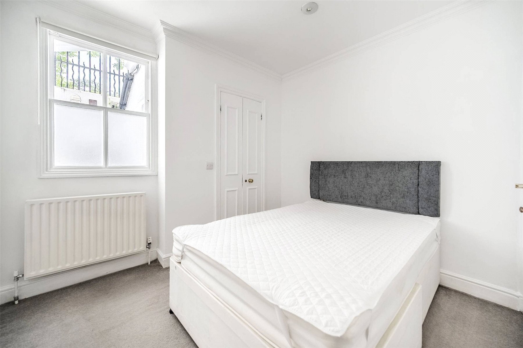 Flat Cranley Gardens in Greater London