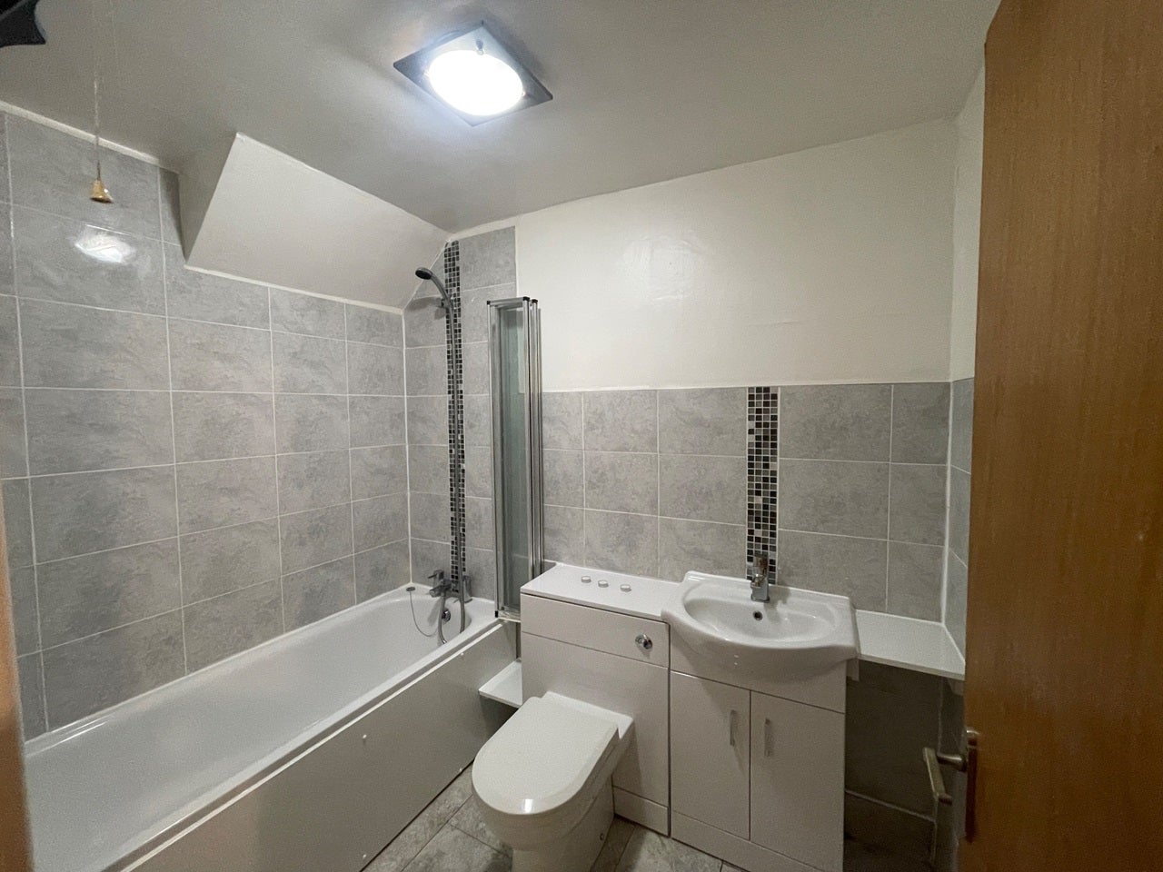 Flat Riddings Road in Trafford