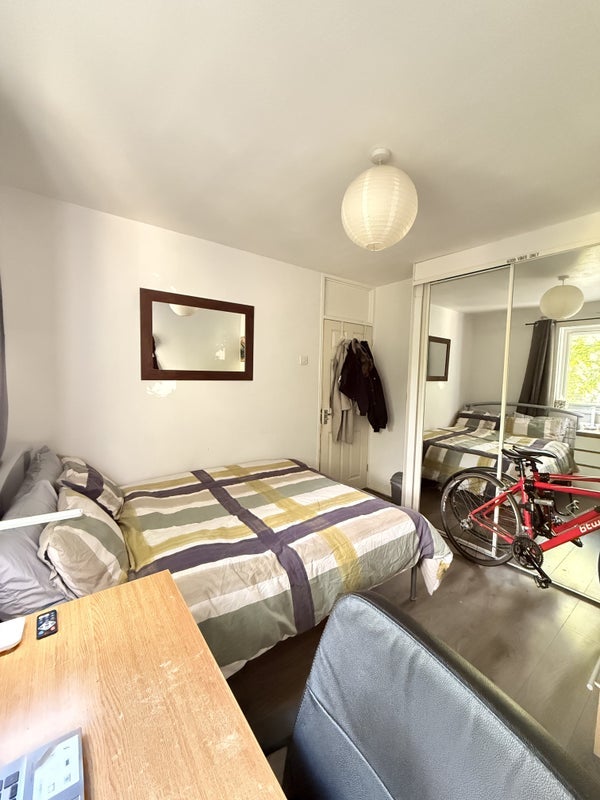 Room Beaumont Square in Greater London