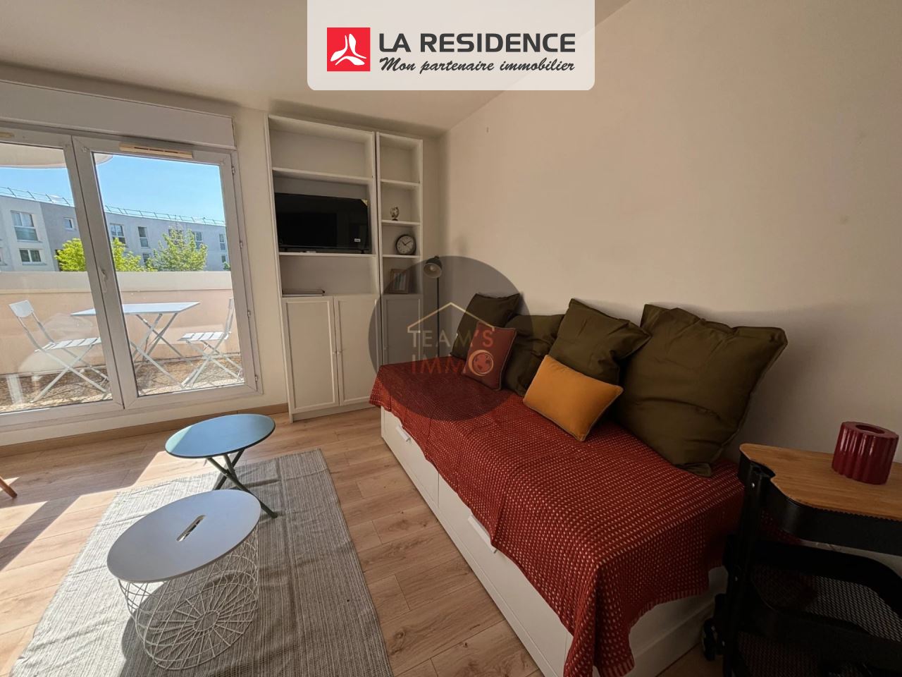 Flat Rue du Col de Dyane in Montigny-le-Bretonneux