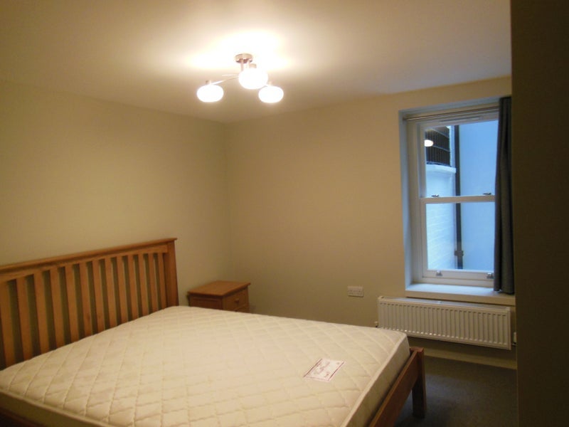 Flat Belgrave Road in City of Westminster