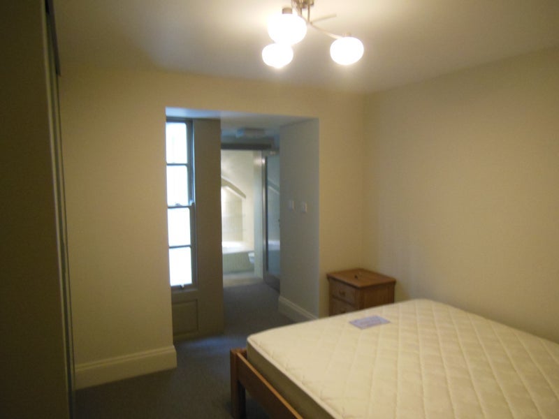 Flat Belgrave Road in City of Westminster