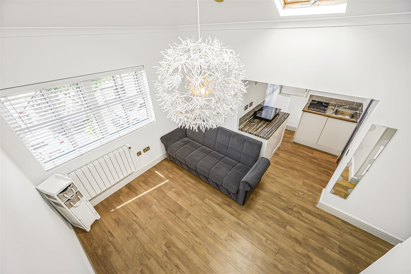 Flat Chingford Road in Greater London