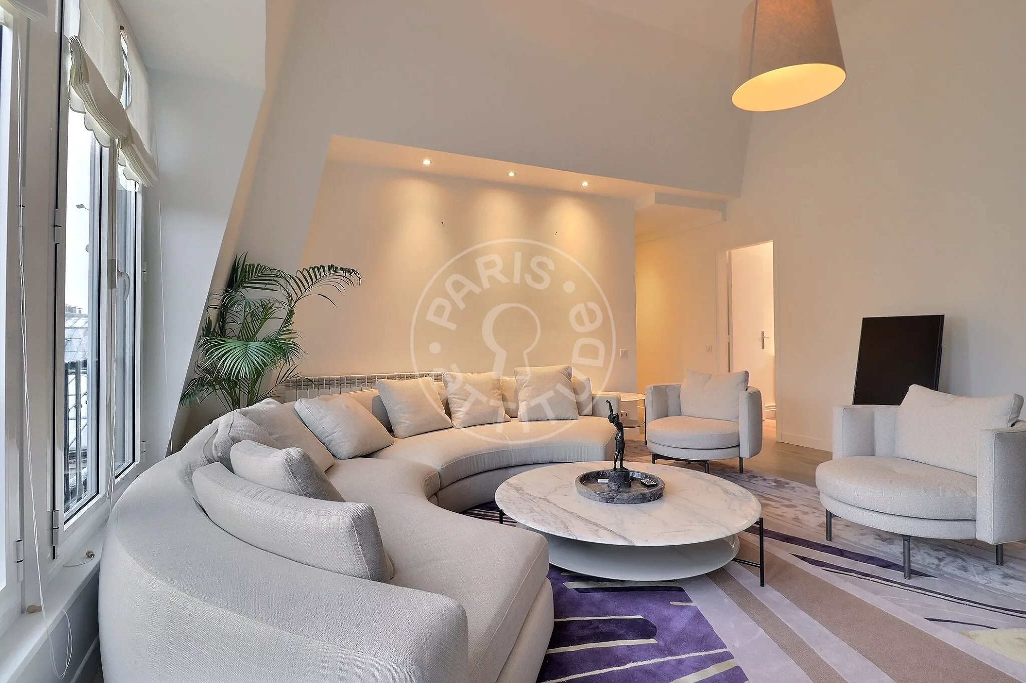 Flat Rue du Général Delanne in Neuilly-sur-Seine