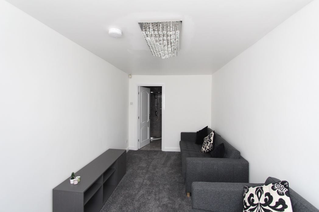 Room Clifton Road in Newcastle upon Tyne