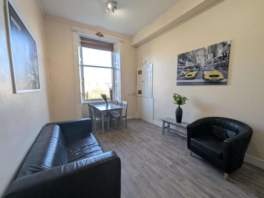 Flat Dalkeith Road in City of Edinburgh
