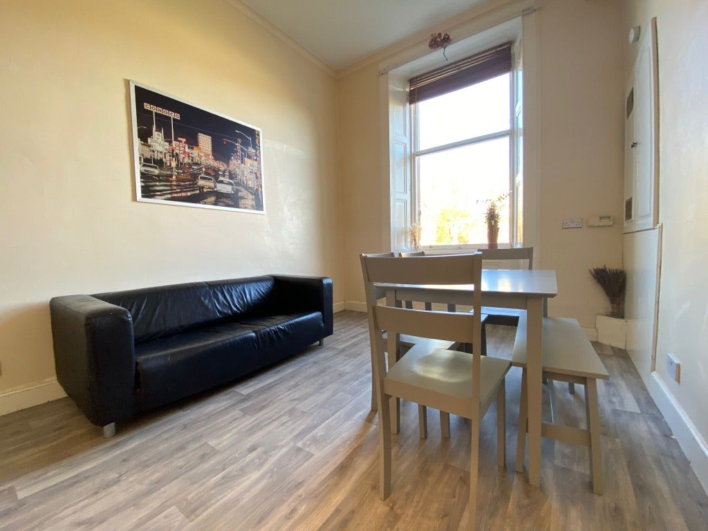 Flat Dalkeith Road in City of Edinburgh