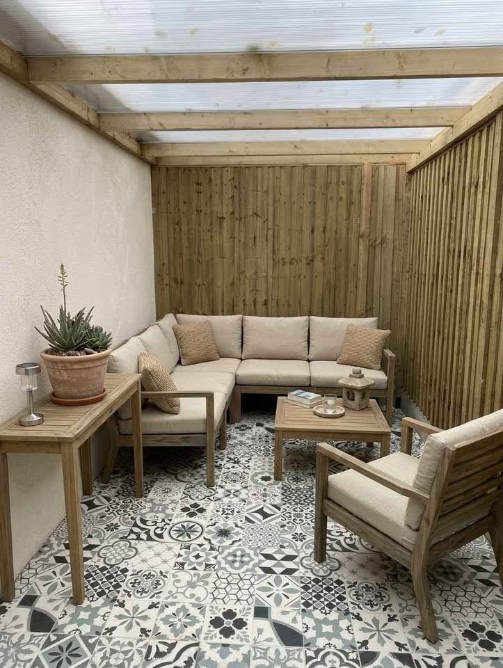 Flat Thurlow Gardens in Greater London