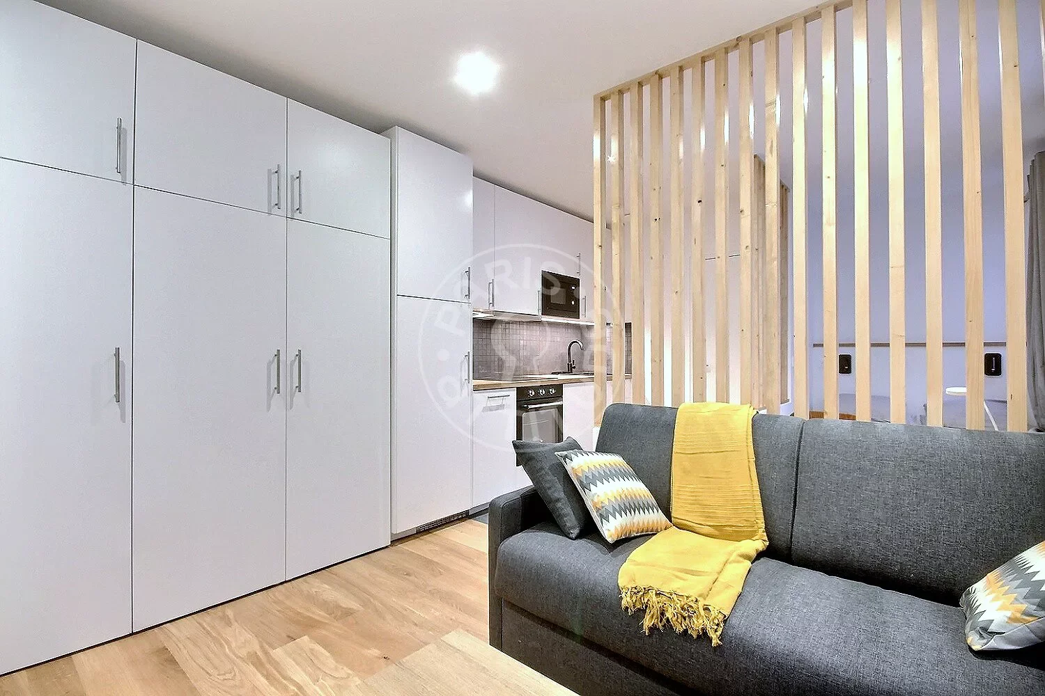 Flat Rue du Square Carpeaux in Paris