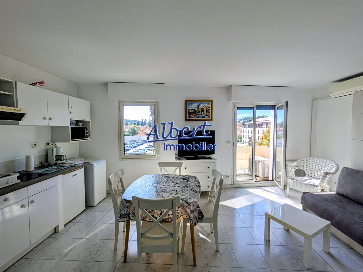 Flat Avenue de la Résistance in Sanary-sur-Mer
