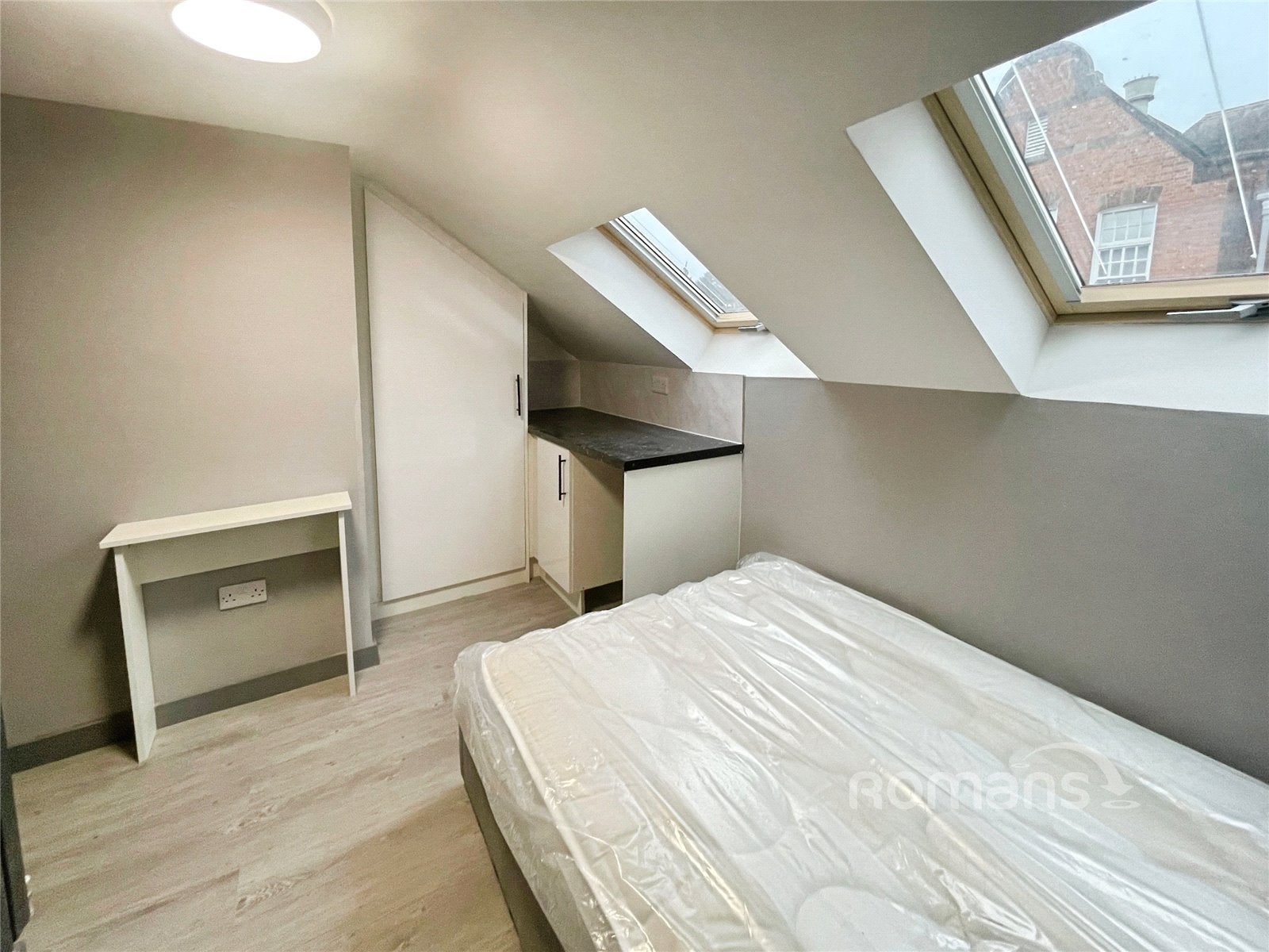 Room Wilson Road in Reading