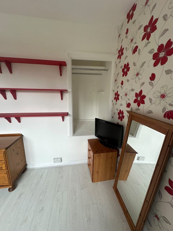Room Widford Viaduct in Chelmsford