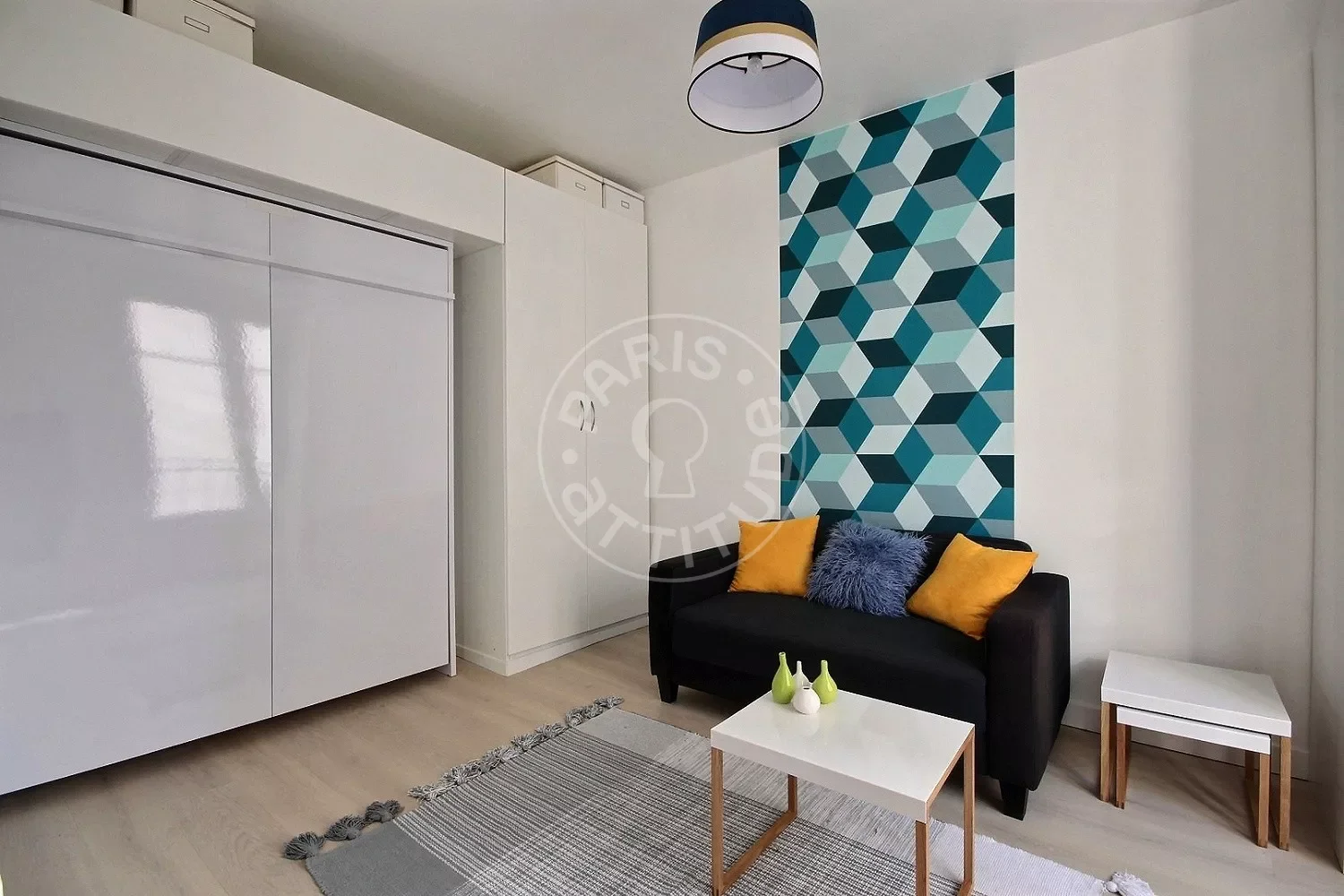 Flat Rue Saint-Jean in Paris