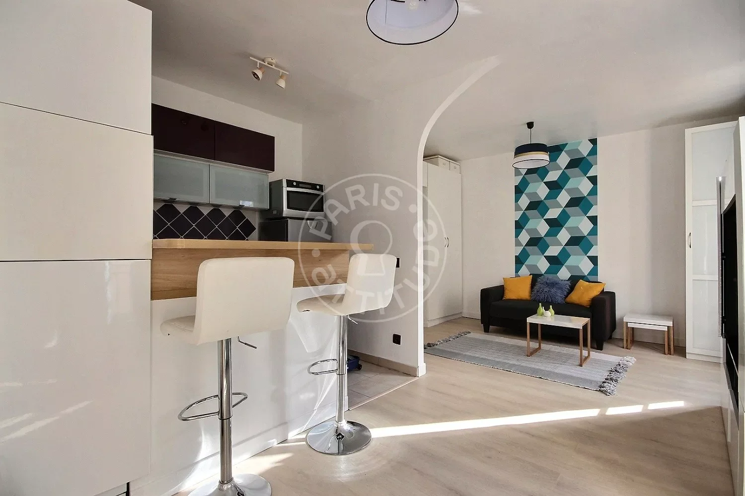 Flat Rue Saint-Jean in Paris