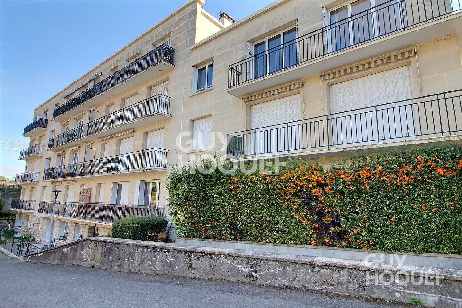 Appartement Rue du Lieutenant Colonel Lesabazec à Viroflay