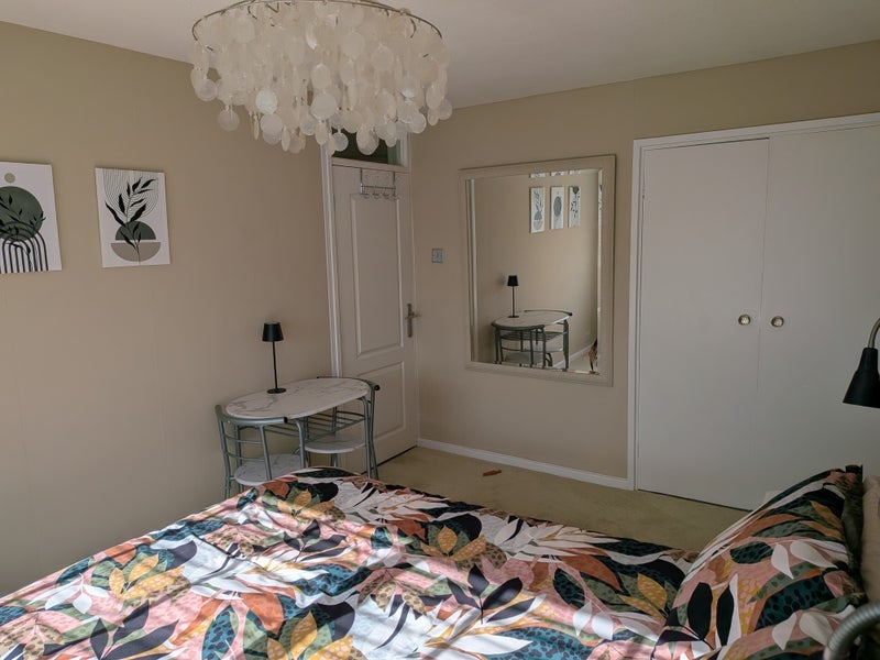 Room Birkdale Close in Greater London