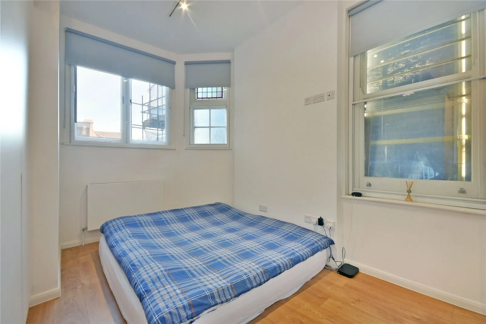 Flat Charlton Road in Greater London